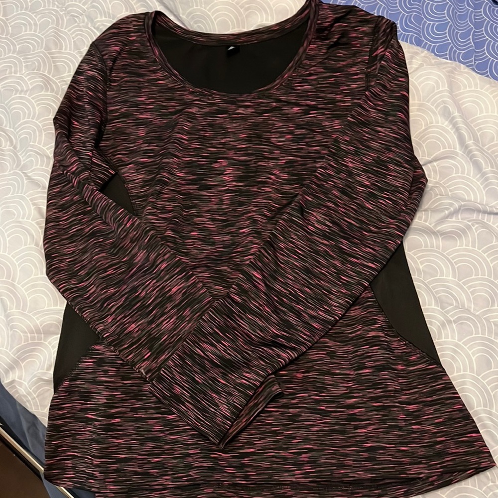 Women’s Athletic Wear